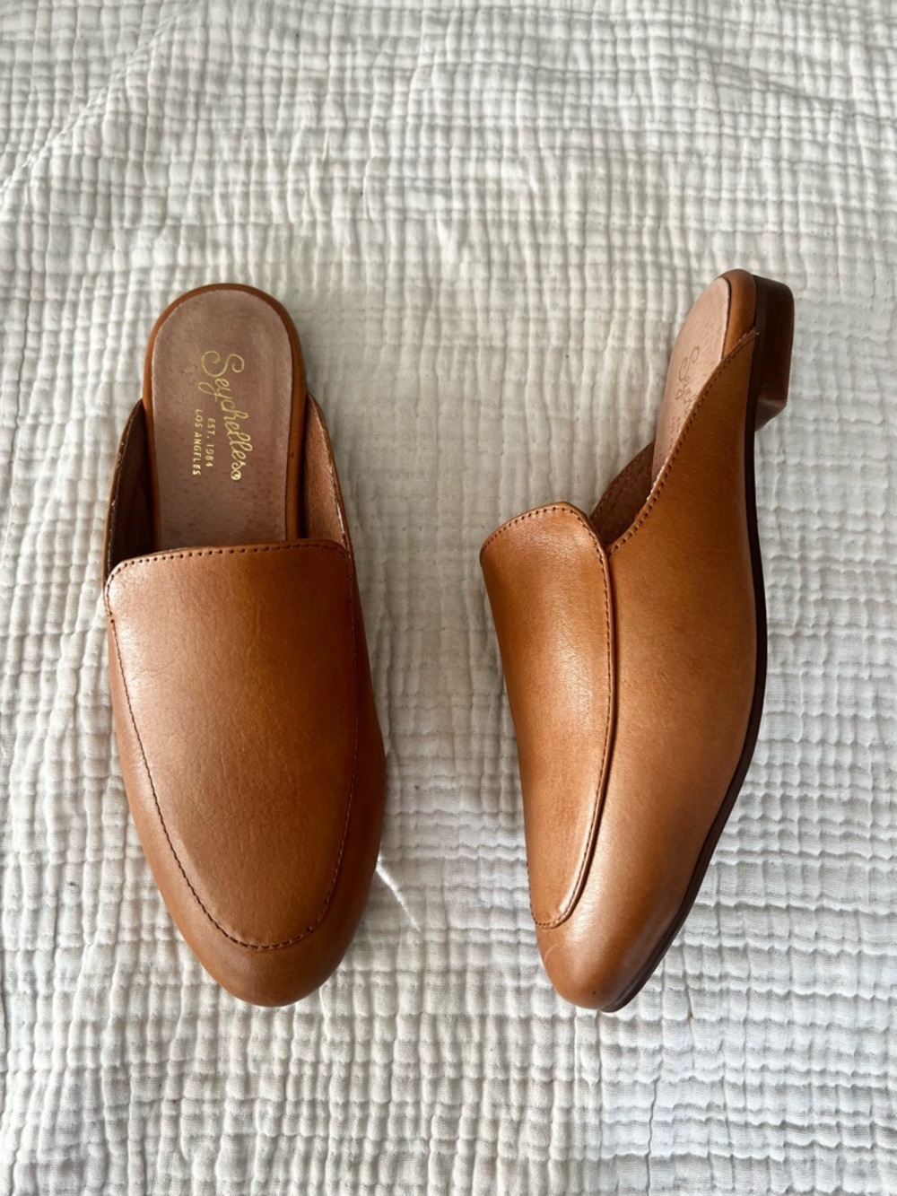Seychelles Tan Camel Brown Slip On Mules Flats